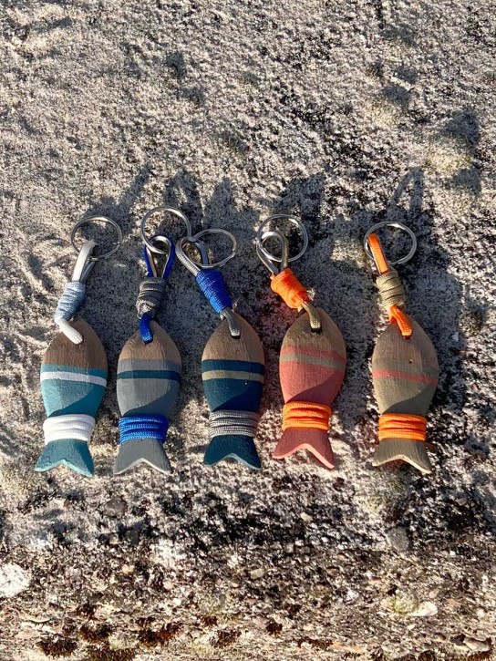 Schlüsselanhänger Holzfisch 16 cm Schlüsselanhänger Holzfisch 16 cm