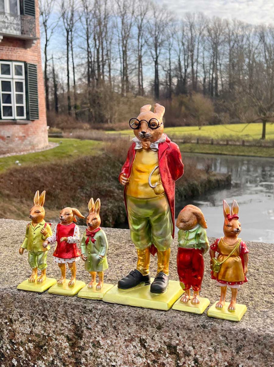 Bell'Arte Hasenschule Lehrer und 5 Schüler glänzend