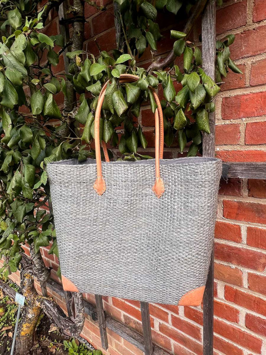 frosch und rabe Sisal Shopper hellgrau mit Futter lange Lederhenkel frosch und rabe Sisal Shopper hellgrau mit Futter lange Lederhenkel