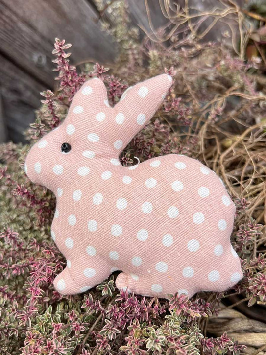 IB Laursen Anhänger Stoffhase Osterhase Hase sitzend Pünktchen rosa