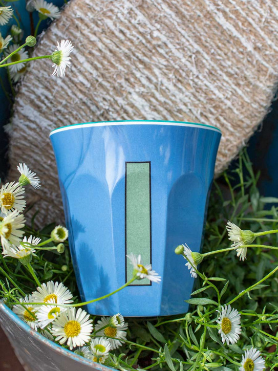 Rice Melamin Becher mittelblau Buchstabe I