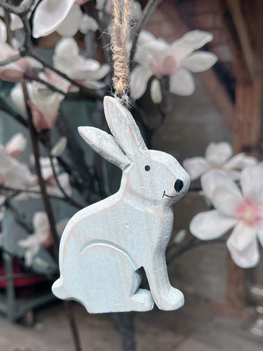 Shabby Holzhase Osterhase Hase Anhänger Landhausstil geschnitzt sitzend hellblau H12