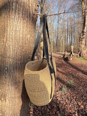 Bolga Korb Umhängetasche Shopper natur Elefantengras lange Lederriemen L