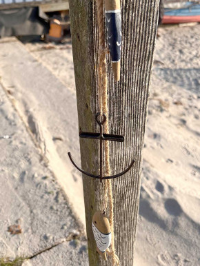 Girlande blau weiß rote Holzfische und Anker am Seil Fisch 135 cm
