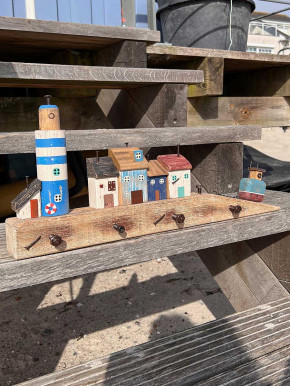 Batela lange Holzgarderobe Hafenhäuser mit Leuchtturm 4 Haken
