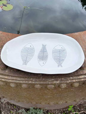 Große Porzellan Servierplatte Teller gestreifte Fische Batela 38 cm