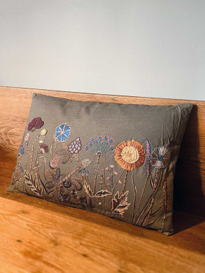 Bell'Arte Kissen grau Motiv 3D Blumen Baumwolle 60 x 40