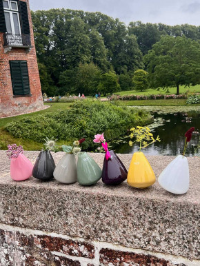 DutZ - Collection Tumbling Vase taupe