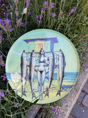 Love Tray Metallteller M Beachgirl Fische hellgrün D22.8 GiftCompany