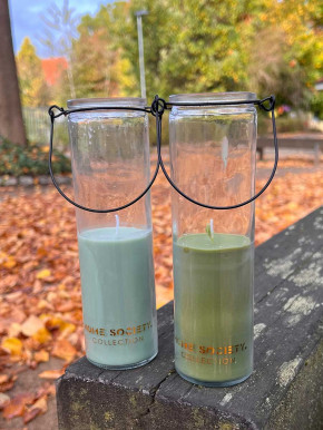 Home Society Candle Tube Kerze Frank im Hängeglas celadon