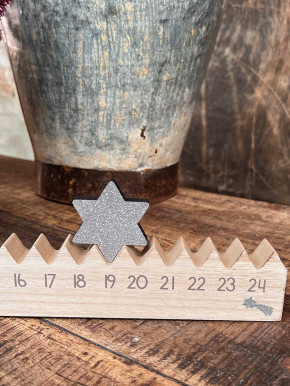 IB Laursen Adventskalender 1-24 Holz Stern L52
