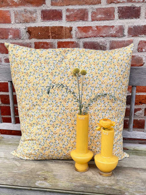 IB Laursen Kissen gelb Streublumen weiß 60x60 inkl. Inlet