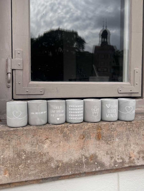 MEA Living Betonkerze Herz geschwungen Mama H8