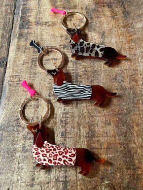 Schlüsselanhänger Dackel Zebra Pullover Acryl Kunststoff Messingring