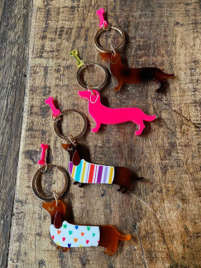 Schlüsselanhänger Dackel Zebra Pullover Acryl Kunststoff Messingring