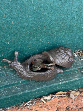 Schnecke Gusseisen rostfarben Schlüsselversteck