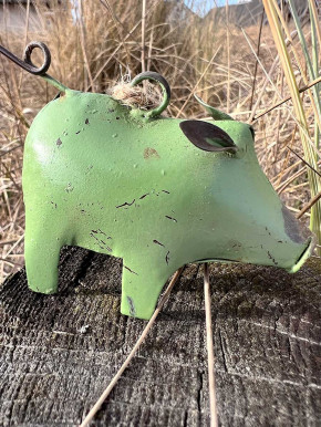 Shabby Blechschweinchen grün Metall-Anhänger