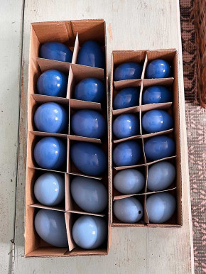 12er Pack Hühner-Eier blau lackiert H8