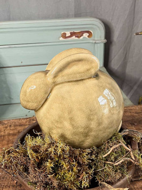 Keramik Hase Levi geduckt grün krakelee L H24