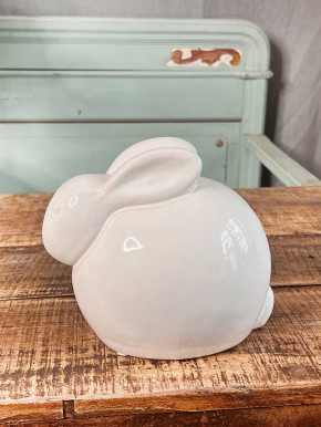 Keramik Hase Levi geduckt weiß M H18