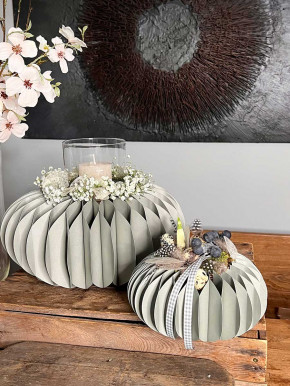 Papiersockel Papierkranz Faltkranz Dacia taubengrau D22 H10