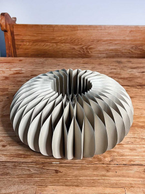 Papiersockel Papierkranz Faltkranz Dacia taubengrau D39 H16.5