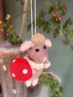 Filzanhänger graue Maus mit Fliegenpilz